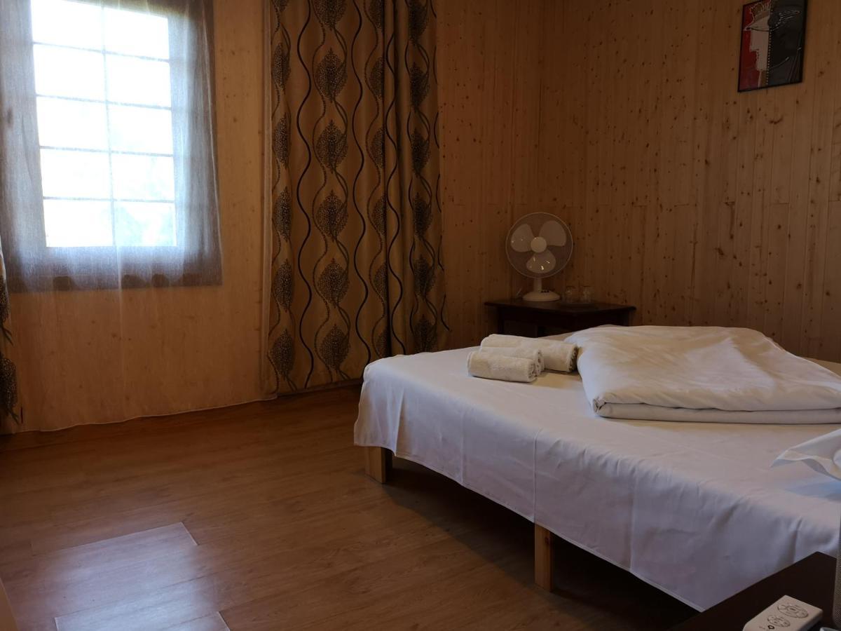 滨海公园汽车旅馆 旧瓦马 外观 照片
